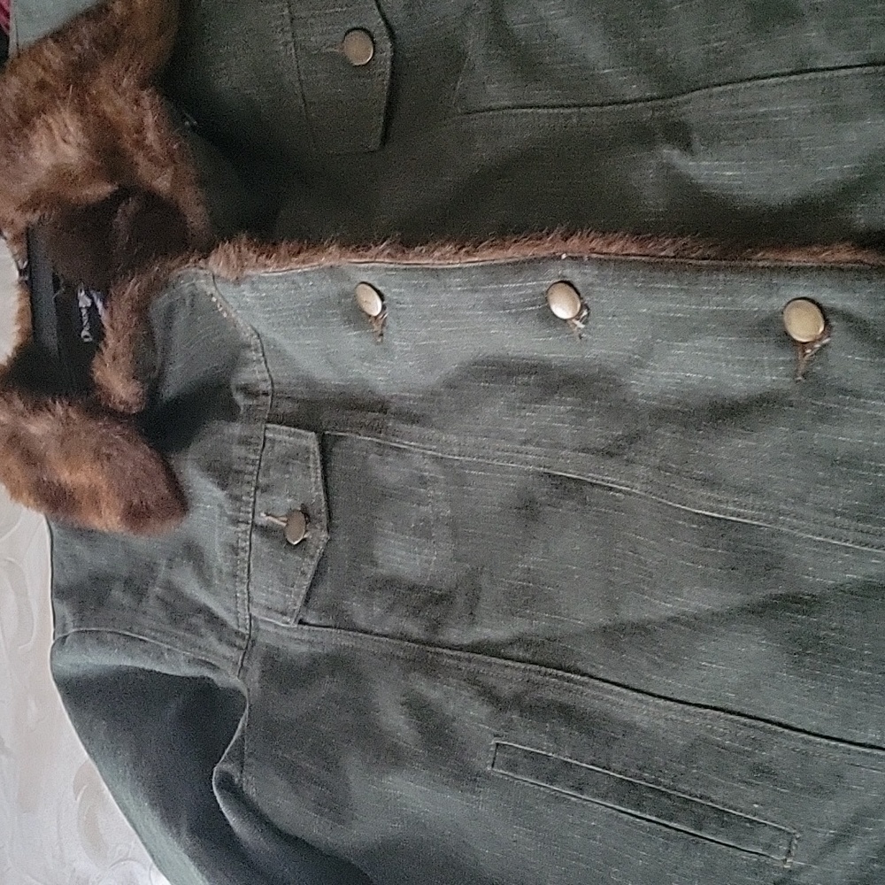 Jacket - Picture 10 of 11